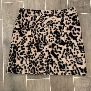 Ann Taylor Knee Length Skirt Size 14 *Fun!*